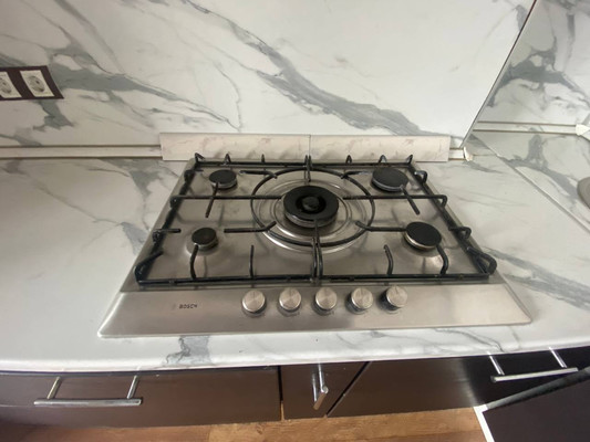 Продам трехкомнатную (3-комн.) квартиру, Половинко ул, 280, Батайск г