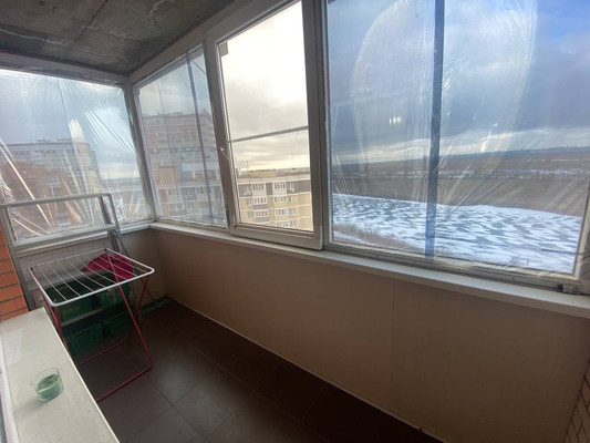 Продам трехкомнатную (3-комн.) квартиру, Половинко ул, 280, Батайск г