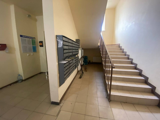 Продам трехкомнатную (3-комн.) квартиру, Половинко ул, 280, Батайск г