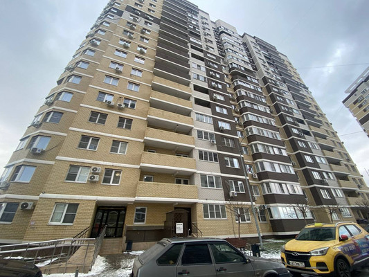 Продам однокомнатную (1-комн.) квартиру, Половинко ул, 280к3, Батайск г