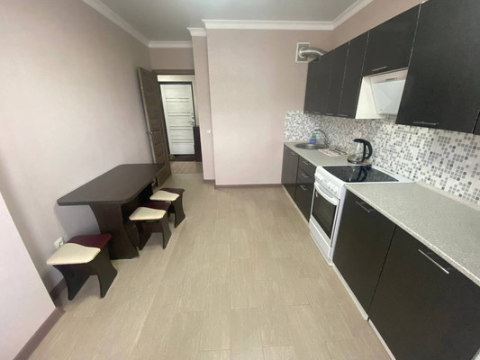 Продам однокомнатную (1-комн.) квартиру, Половинко ул, 280к3, Батайск г