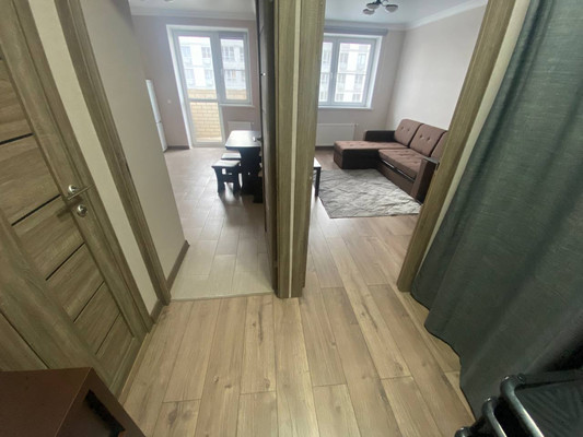 Продам однокомнатную (1-комн.) квартиру, Половинко ул, 280к3, Батайск г