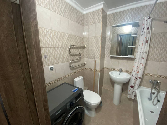 Продам однокомнатную (1-комн.) квартиру, Половинко ул, 280к3, Батайск г