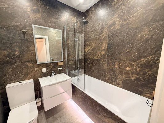 Сдам трехкомнатную (3-комн.) квартиру, Уральская ул, 25, Санкт-Петербург г