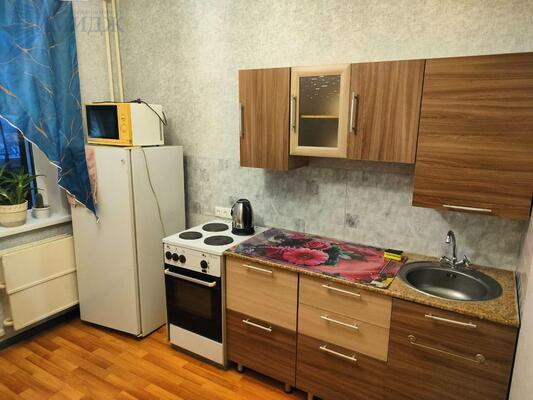 Сдам однокомнатную (1-комн.) квартиру, 60 лет Октября ул, 80А, Красноярск г