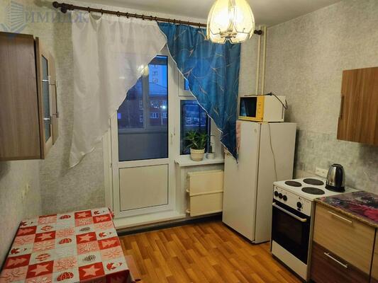 Сдам однокомнатную (1-комн.) квартиру, 60 лет Октября ул, 80А, Красноярск г