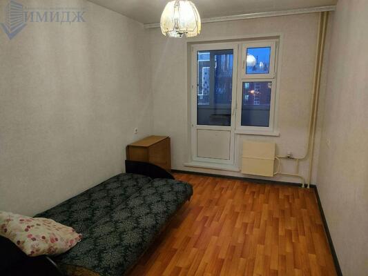 Сдам однокомнатную (1-комн.) квартиру, 60 лет Октября ул, 80А, Красноярск г