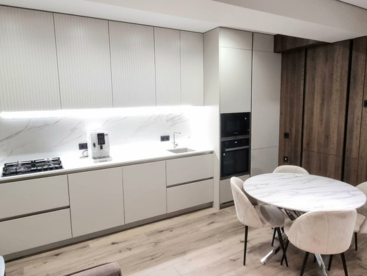 Продам трехкомнатную (3-комн.) квартиру, Волжская (Центральный р-н) ул, 34/3, Сочи г