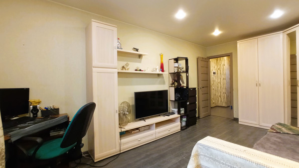 Продам однокомнатную (1-комн.) квартиру, Шувалова ул, 10/18, Мурино п