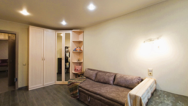 Продам однокомнатную (1-комн.) квартиру, Шувалова ул, 10/18, Мурино п