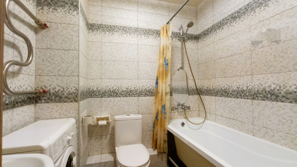 Продам однокомнатную (1-комн.) квартиру, Шувалова ул, 10/18, Мурино п