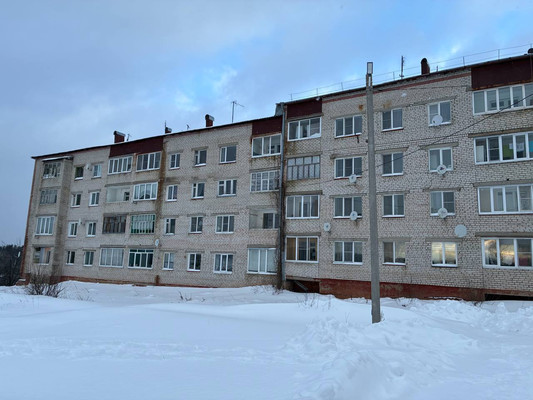 Продам многокомнатную квартиру, Солнечная ул, 15, Солнечный п