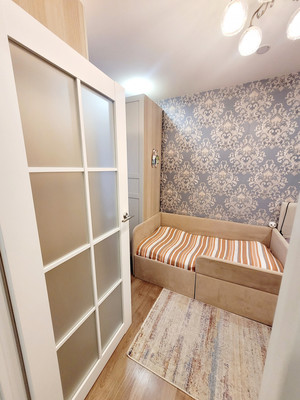 Продам однокомнатную (1-комн.) квартиру, Чехова ул, 3/7, Казань г