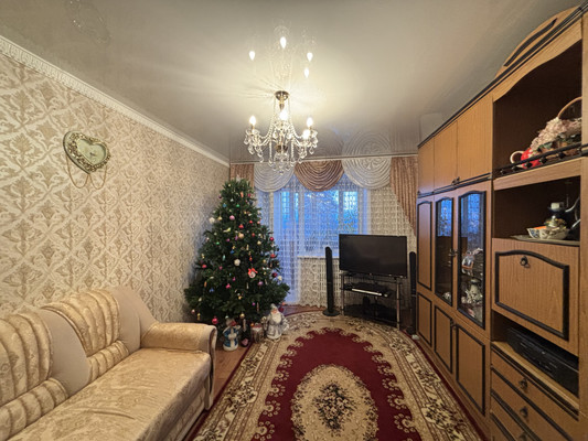 Продам трехкомнатную (3-комн.) квартиру, Хлебозаводская ул, 9, Казань г