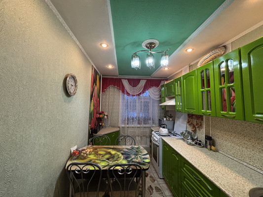 Продам трехкомнатную (3-комн.) квартиру, Хлебозаводская ул, 9, Казань г