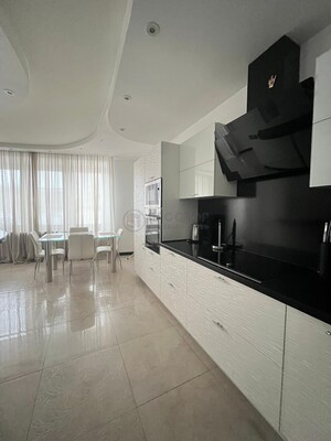 Продам трехкомнатную (3-комн.) квартиру, Архитектора Власова ул, 8, Москва г