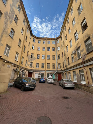 Продам комнату в 6-комн. квартире, Воскова ул, 15-17А, Санкт-Петербург г