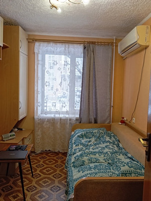 Продам двухкомнатную (2-комн.) квартиру, Лизы Чайкиной ул, 44, Симферополь г