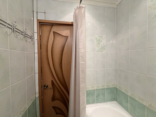 Продам однокомнатную (1-комн.) квартиру, 12-й мкр, 9, Дятьково г