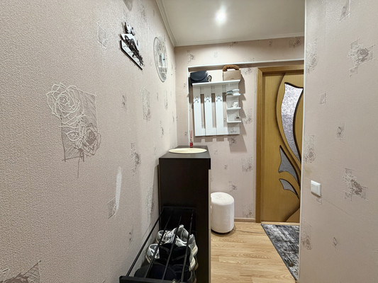 Продам однокомнатную (1-комн.) квартиру, 12-й мкр, 9, Дятьково г