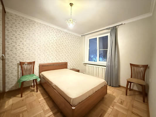 Продам двухкомнатную (2-комн.) квартиру, Дагестанская ул, 138, Нальчик г