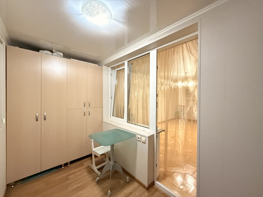 Продам двухкомнатную (2-комн.) квартиру, Дагестанская ул, 138, Нальчик г