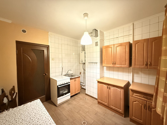 Продам двухкомнатную (2-комн.) квартиру, Дагестанская ул, 138, Нальчик г