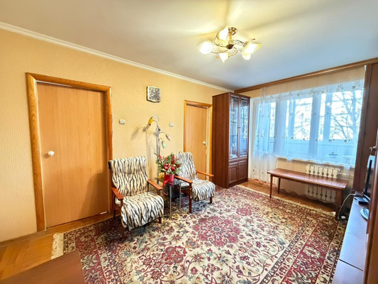 Продам трехкомнатную (3-комн.) квартиру, Ватутина ул, 19, Нальчик г