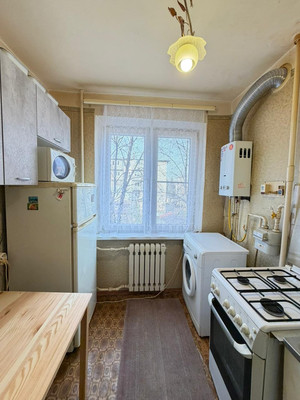 Продам трехкомнатную (3-комн.) квартиру, Ватутина ул, 19, Нальчик г