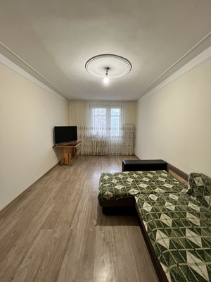 Продам двухкомнатную (2-комн.) квартиру, Крылова ул, 9А, Нальчик г