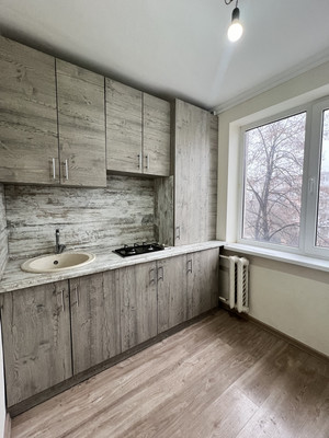 Продам двухкомнатную (2-комн.) квартиру, Крылова ул, 9А, Нальчик г