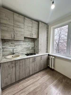 Продам двухкомнатную (2-комн.) квартиру, Крылова ул, 9А, Нальчик г