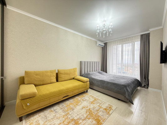 Продам однокомнатную (1-комн.) квартиру, Тлостанова ул, 32, Нальчик г