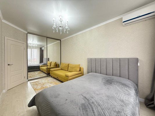 Продам однокомнатную (1-комн.) квартиру, Тлостанова ул, 32, Нальчик г