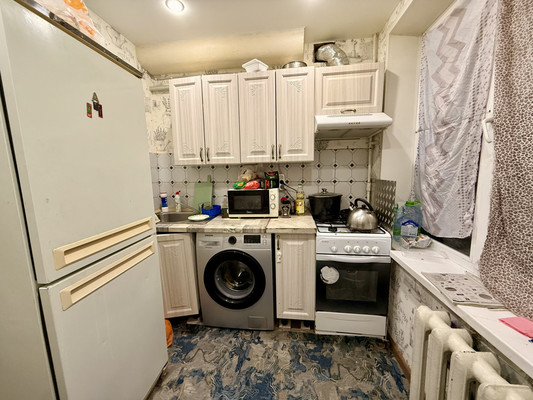 Продам трехкомнатную (3-комн.) квартиру, 6, Подосинки п