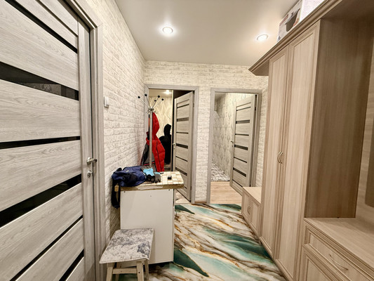 Продам трехкомнатную (3-комн.) квартиру, 6, Подосинки п