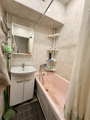 Продам трехкомнатную (3-комн.) квартиру, 6, Подосинки п