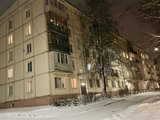 Продам трехкомнатную (3-комн.) квартиру, 6, Подосинки п