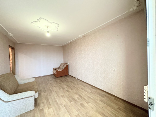 Продам однокомнатную (1-комн.) квартиру, 4, Дружный п