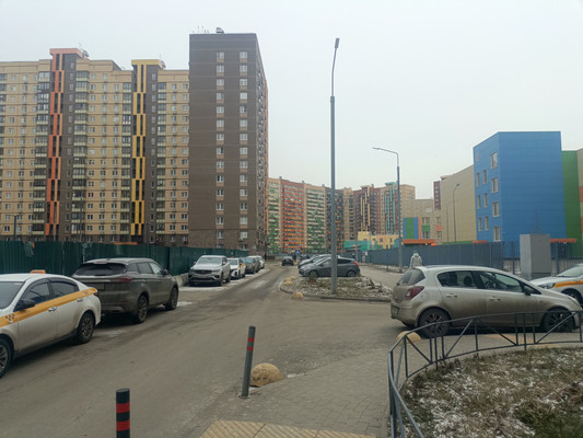 Продам однокомнатную (1-комн.) квартиру, 3-й туп, 6к4, Мирный п