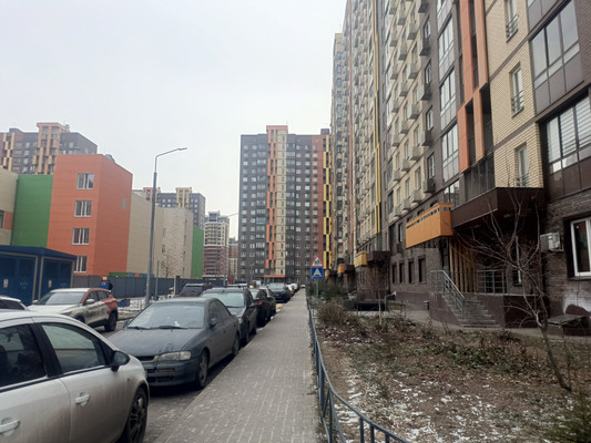 Продам однокомнатную (1-комн.) квартиру, 3-й туп, 6к4, Мирный п