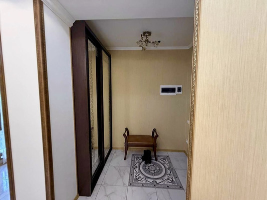 Сдам двухкомнатную (2-комн.) квартиру, Туапсинская (Центральный р-н) ул, 7/2, Сочи г