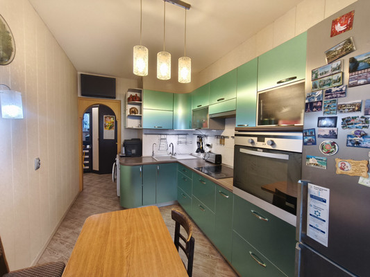 Продам однокомнатную (1-комн.) квартиру, Учительская ул, 18к1, Санкт-Петербург г