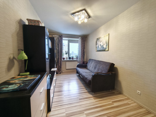 Продам однокомнатную (1-комн.) квартиру, Учительская ул, 18к1, Санкт-Петербург г