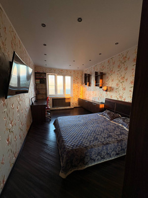 Продам двухкомнатную (2-комн.) квартиру, Мира ул, 45, Сыктывкар г