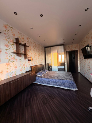 Продам двухкомнатную (2-комн.) квартиру, Мира ул, 45, Сыктывкар г