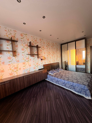 Продам двухкомнатную (2-комн.) квартиру, Мира ул, 45, Сыктывкар г