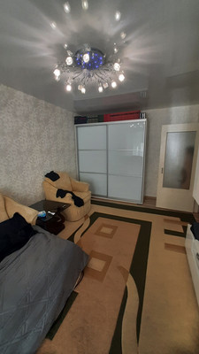 Продам однокомнатную (1-комн.) квартиру, Воровского ул, 60к2, Симферополь г