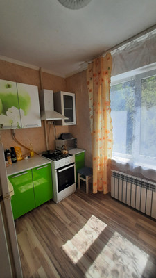 Продам однокомнатную (1-комн.) квартиру, Воровского ул, 60к2, Симферополь г