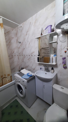 Продам однокомнатную (1-комн.) квартиру, Воровского ул, 60к2, Симферополь г